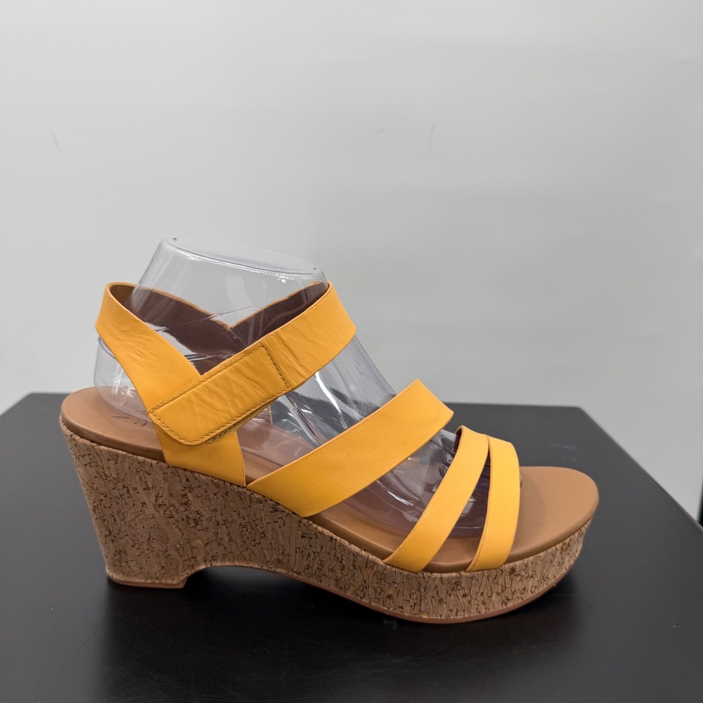 Naturalizer Cynthia Wedge Sandals Womens 10M Yellow Good Leather Cork S205